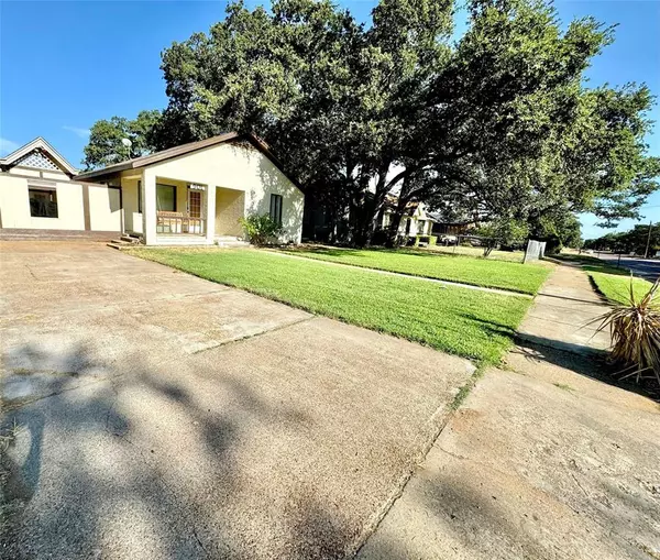 Eastland, TX 76448,901 S Halbryan Street