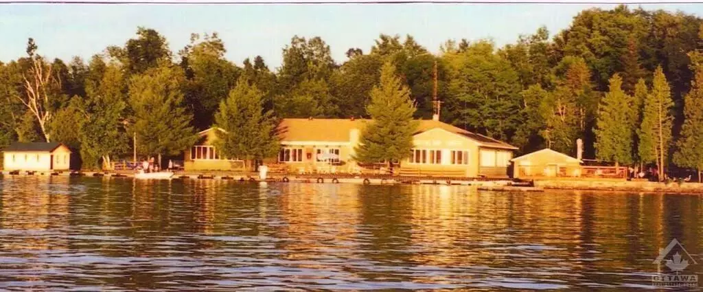 Westport, ON K0G 1X0,489 CROZIER RD