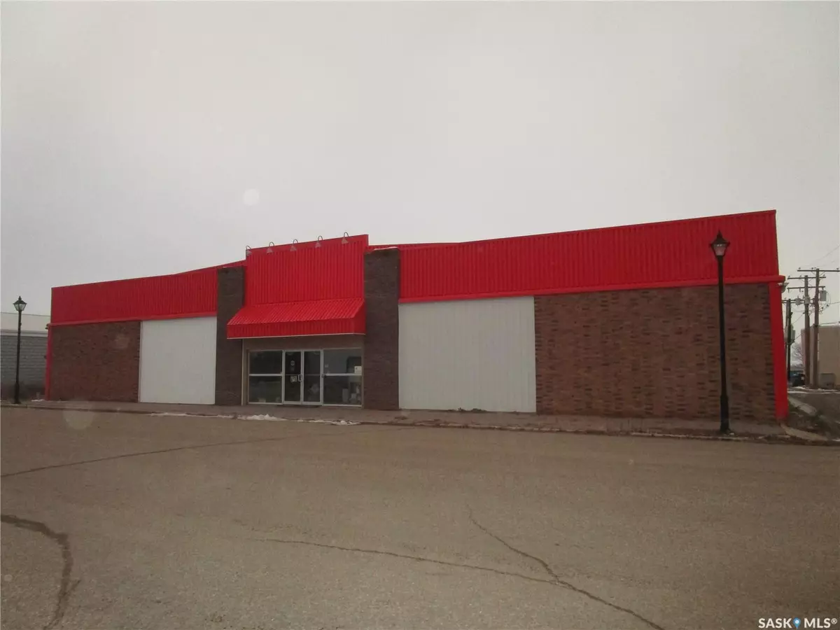 Gravelbourg, SK S0H 1X0,105 6th AVENUE W