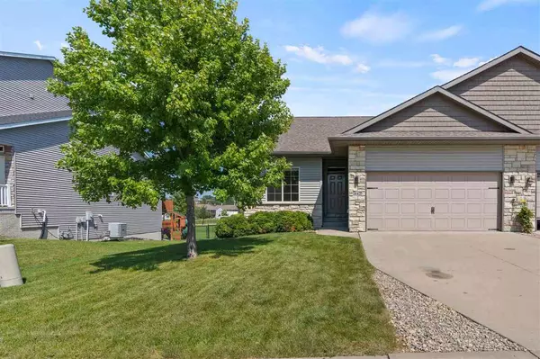 1442 Alder Dr,  North Liberty,  IA 52317