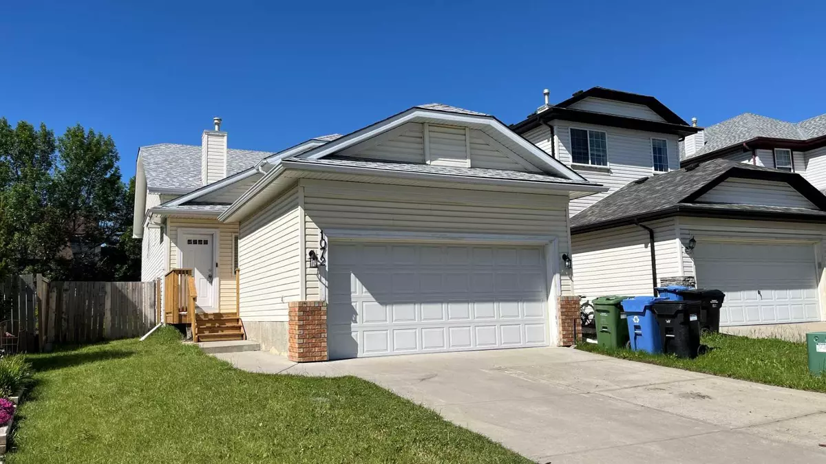 Calgary, AB T3K 4X1,1072 Country Hills CIR Northwest