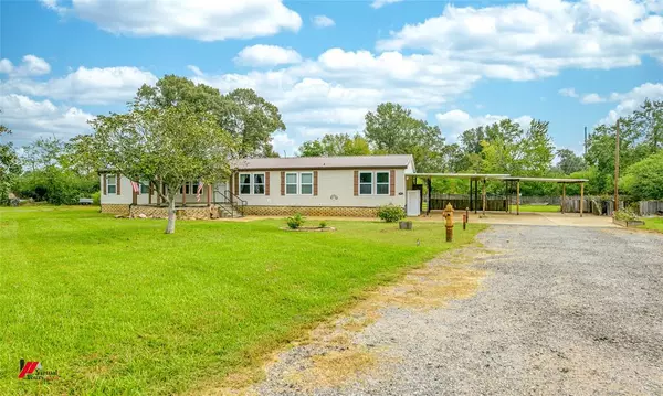 Keatchie, LA 71046,204 Lucky Lane