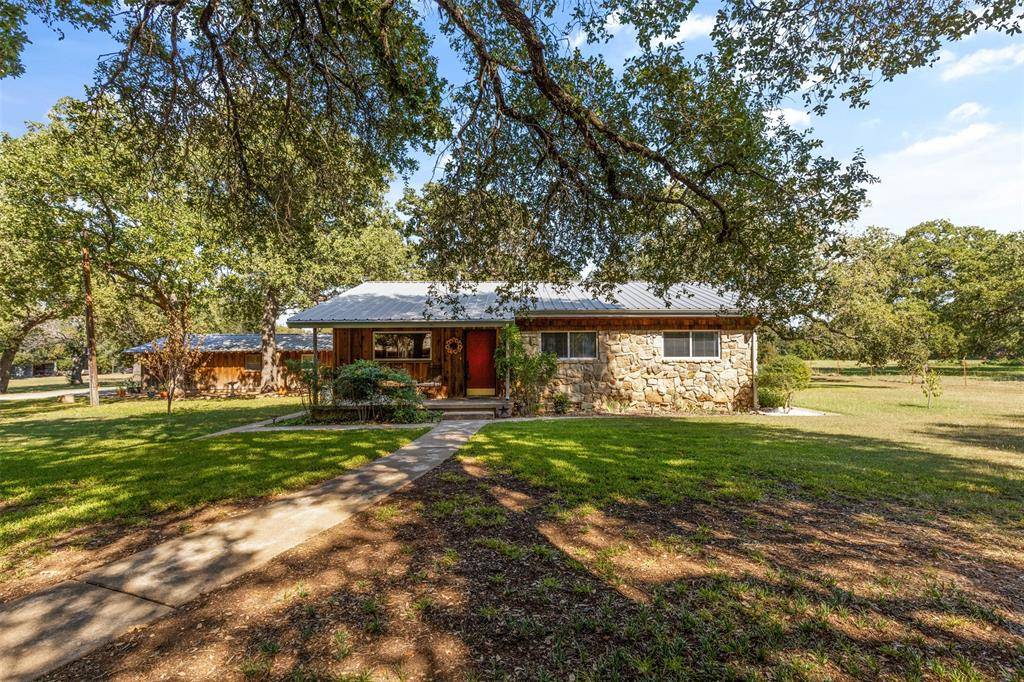 Granbury, TX 76049,611 Davis Road