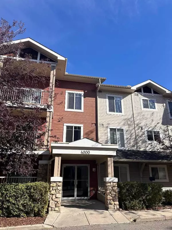 Calgary, AB T3K 5Z1,70 Panamount DR NW #4312