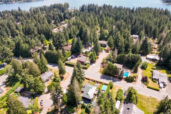 Shawnigan Lake, BC V0R 2W0,2149 Poplar Lane