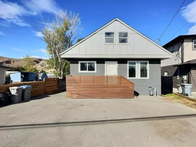 Kamloops, BC V2B 4W9,1768 PARKCREST AVE