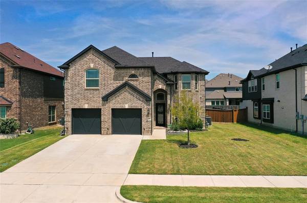 2688 Costa Verde Drive, Grand Prairie, TX 75054