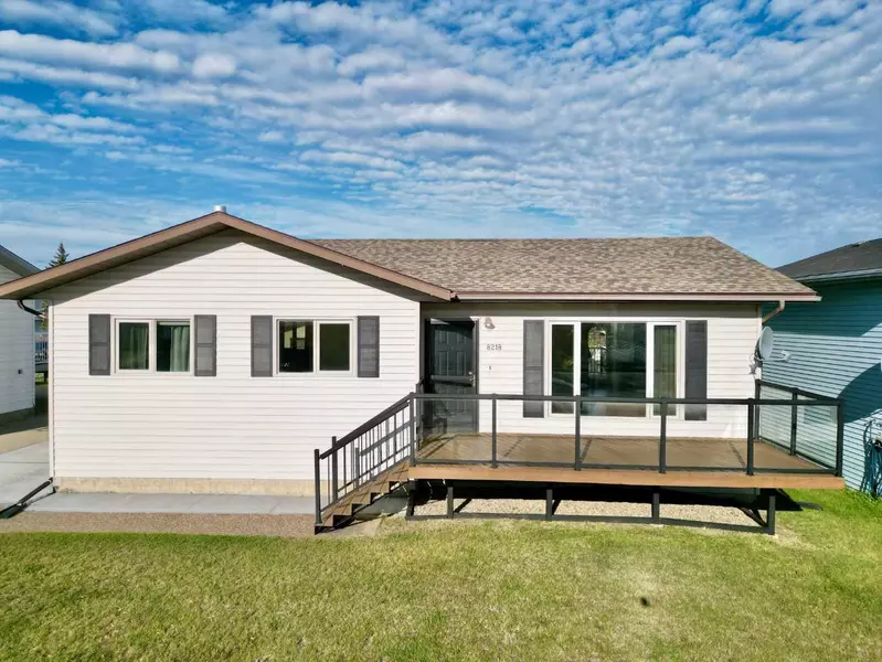 8218 102 AVE, Peace River, AB T8S 1N1