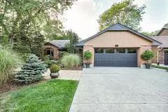 London, ON N5X 2N9,16 Sprucedale CT