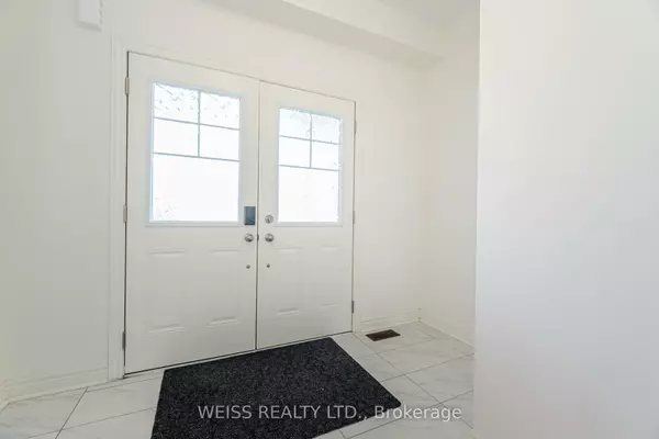 Oshawa, ON L1K 0A2,664 Fleetwood DR