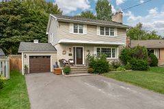 18 Lesley DR, Belleville, ON K8N 4G3