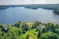 Lake Of Bays, ON P1H 2J6,1021 Marina RD