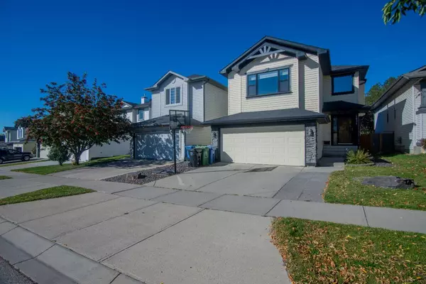 1035 Tuscany DR NW, Calgary, AB T3L2N8