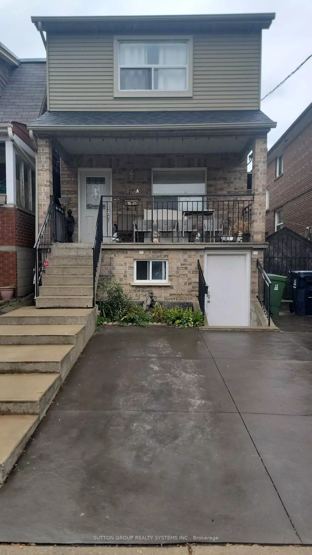 Toronto W03, ON M6N 3H7,173 Blackthorn AVE #2nd FL