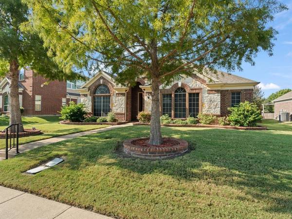 2905 Regents Park Lane, Garland, TX 75043