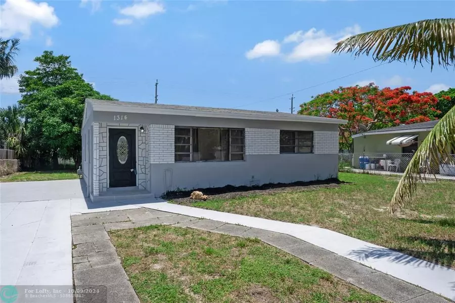 1314 S H St, Lake Worth Beach, FL 33460