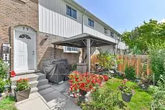 Belleville, ON K8P 4R4,25 Tracey Park DR #77