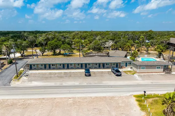 919 N Fulton Beach Rd #313, Rockport, TX 78382