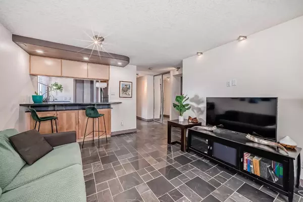 Calgary, AB T2R 0R5,626 15 AVE Southwest #601