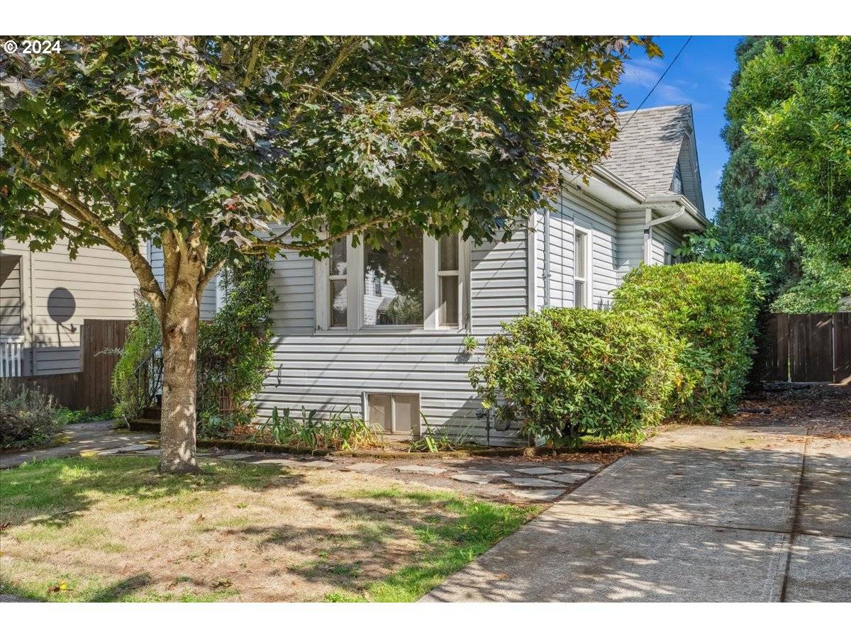 Portland, OR 97206,2926 SE 67TH AVE