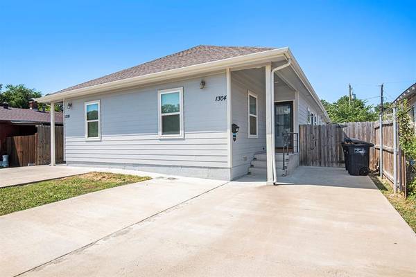 1304 Orange Street, Fort Worth, TX 76110