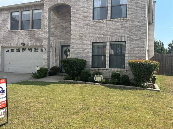 Grand Prairie, TX 75052,3144 Longbow Drive