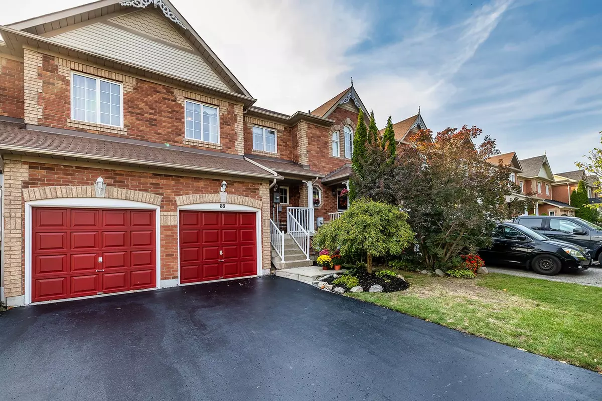 Whitby, ON L1M 1G2,88 Tremount ST