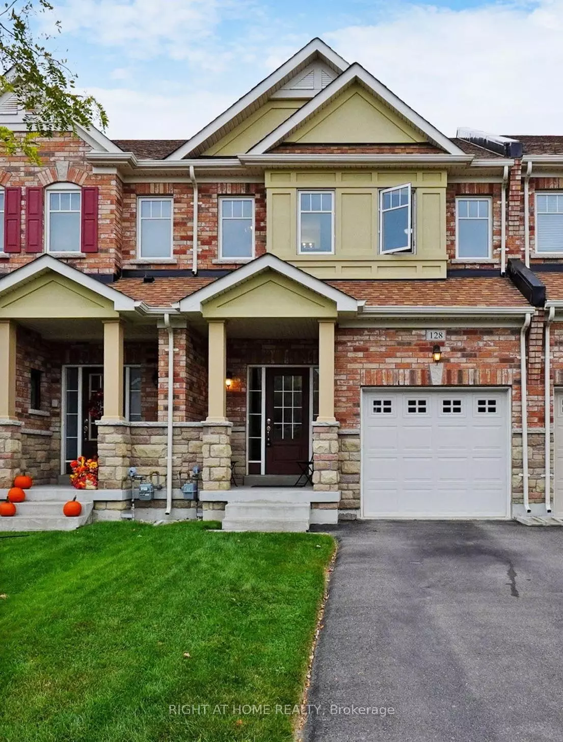 Whitchurch-stouffville, ON L4A 1X6,128 Kellington TRL