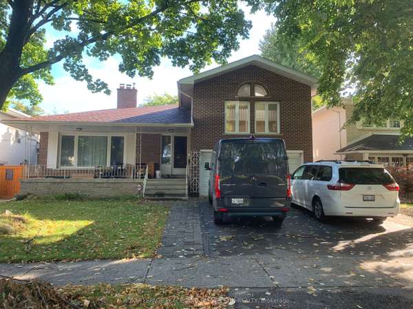 21 Sheffley CRES, Toronto W09, ON M9R 2W5