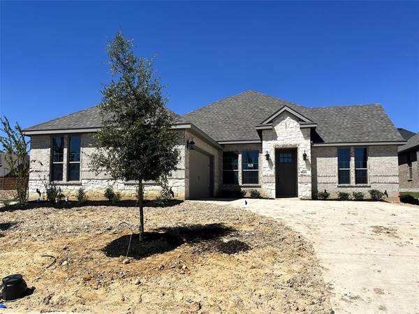 4009 Foot Hills Drive, Midlothian, TX 76065