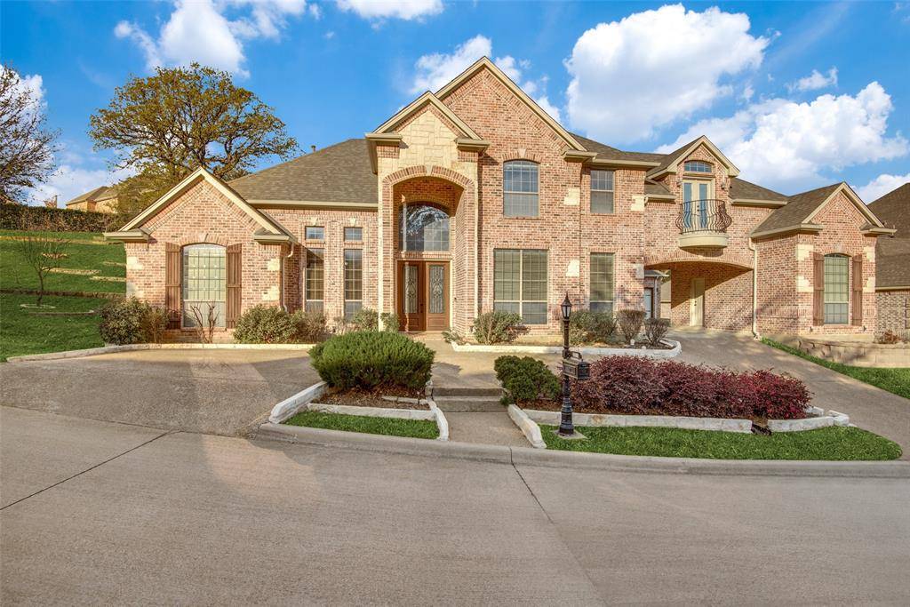 2200 Windswept Place,  Arlington,  TX 76012