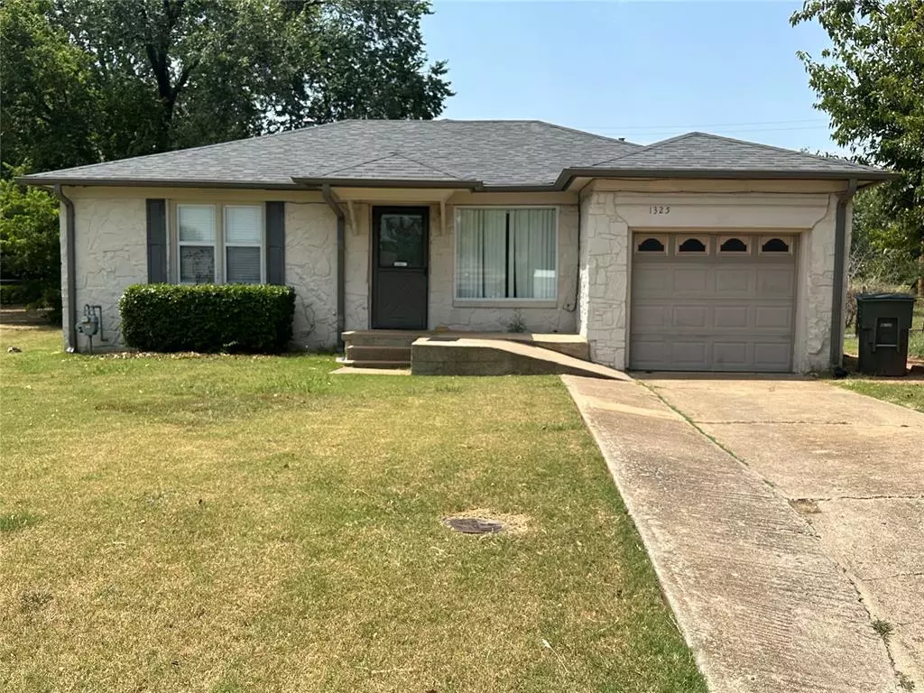 Pauls Valley, OK 73075,1325 Hillcrest Road