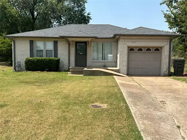 1325 Hillcrest Road, Pauls Valley, OK 73075