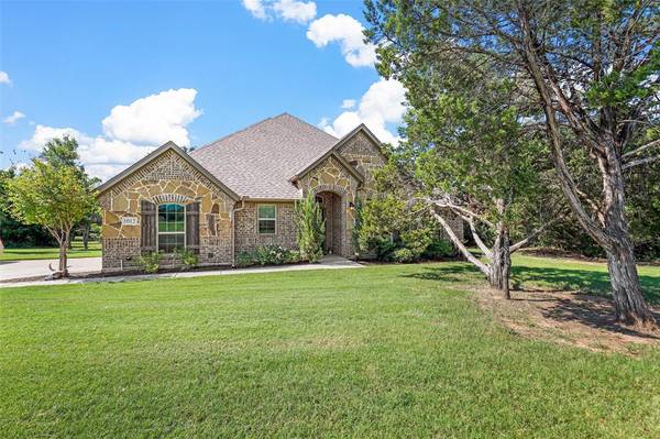 1012 Merriam Court, Weatherford, TX 76087