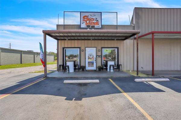 215 W Frank Street, Grand Saline, TX 75140