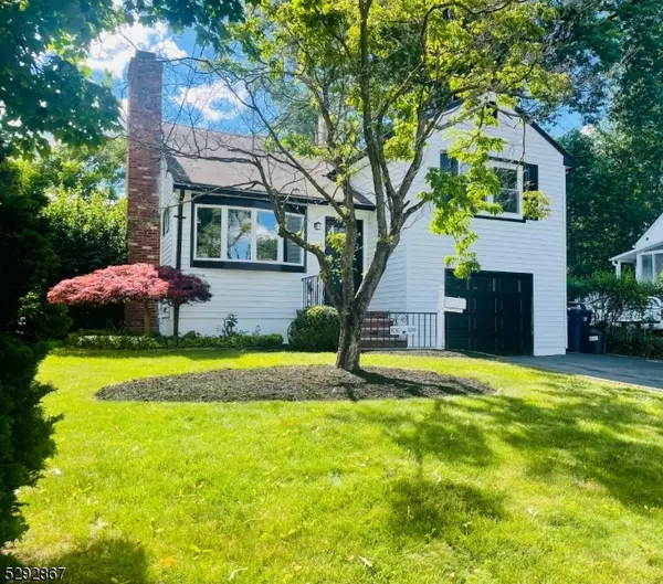 30 Haliday St, Clark Twp., NJ 07066