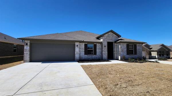 804 WATERFORD Way, Joshua, TX 76058