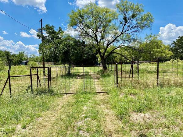 Springtown, TX 76082,320 Private Road 3633