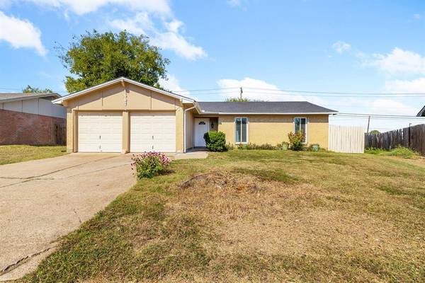 607 Plantation Drive, Arlington, TX 76014