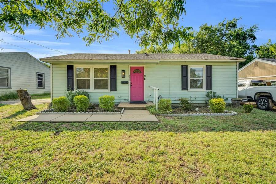 434 N Grand Avenue, Waxahachie, TX 75165