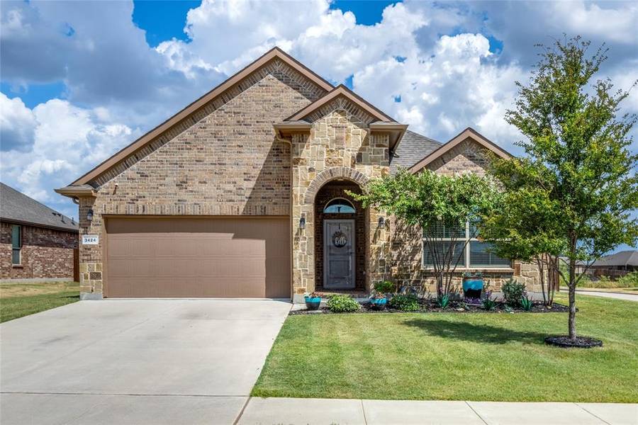 3424 Lauren Street, Krum, TX 76249