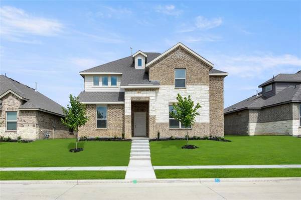 327 Freestall Drive, Midlothian, TX 76065