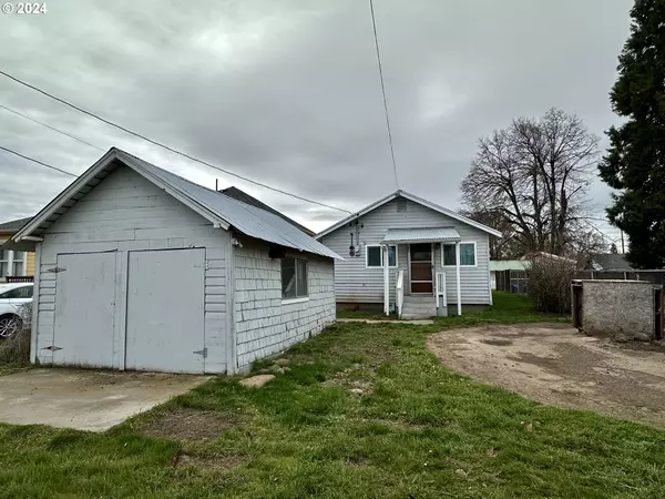 Goldendale, WA 98620,323 W MAIN ST