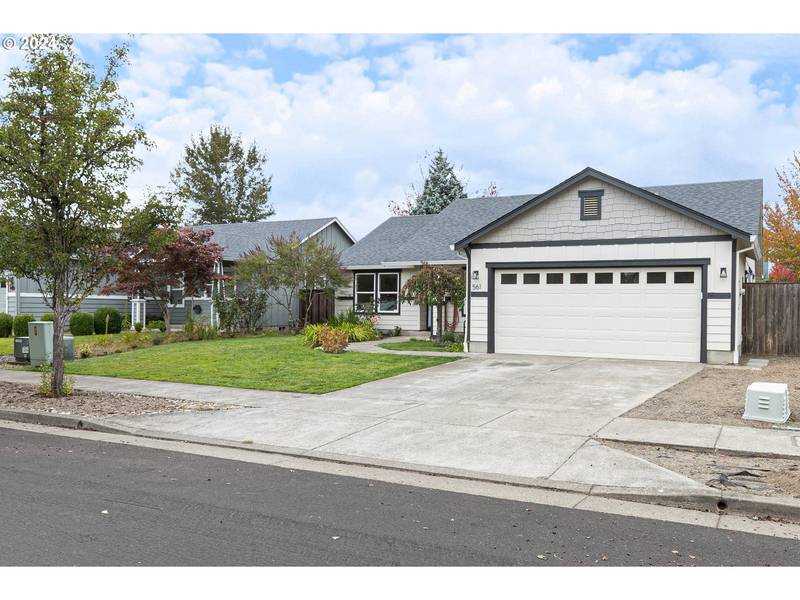 561 NE CAMERON ST, Albany, OR 97322