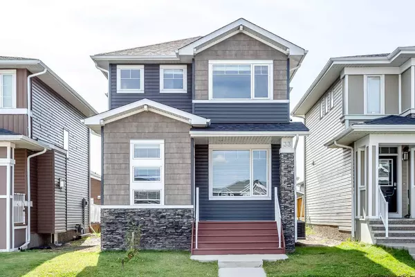 33 Redstone Villas NE,  Calgary,  AB T3N 0M4