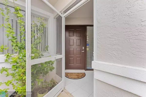 Boca Raton, FL 33498,10354 Mateo Court