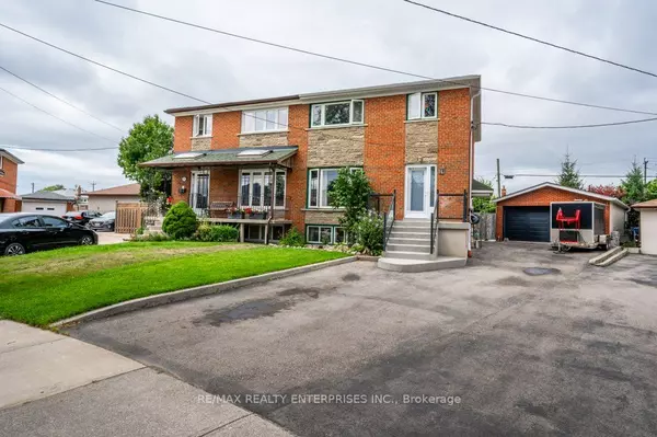 Toronto, ON M9N 3L8,19 Jaymar PL