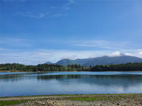 Ucluelet, BC V0R 3A0,SL 3 Kvarno Island