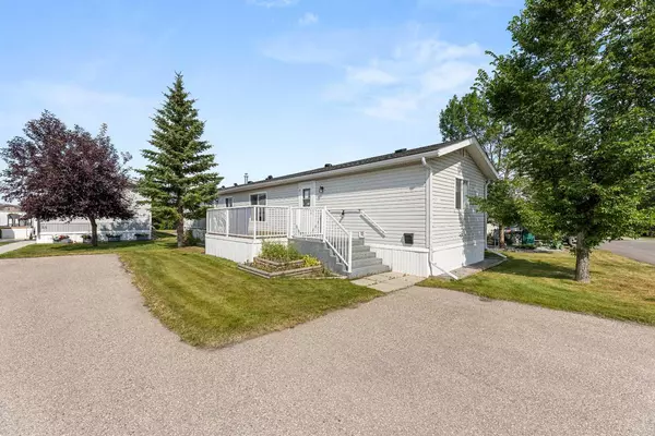 Olds, AB T4H1Y8,5210 65 AVE #56