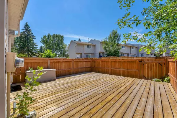 Calgary, AB T1Y 2X7,3235 56 ST NE #1039